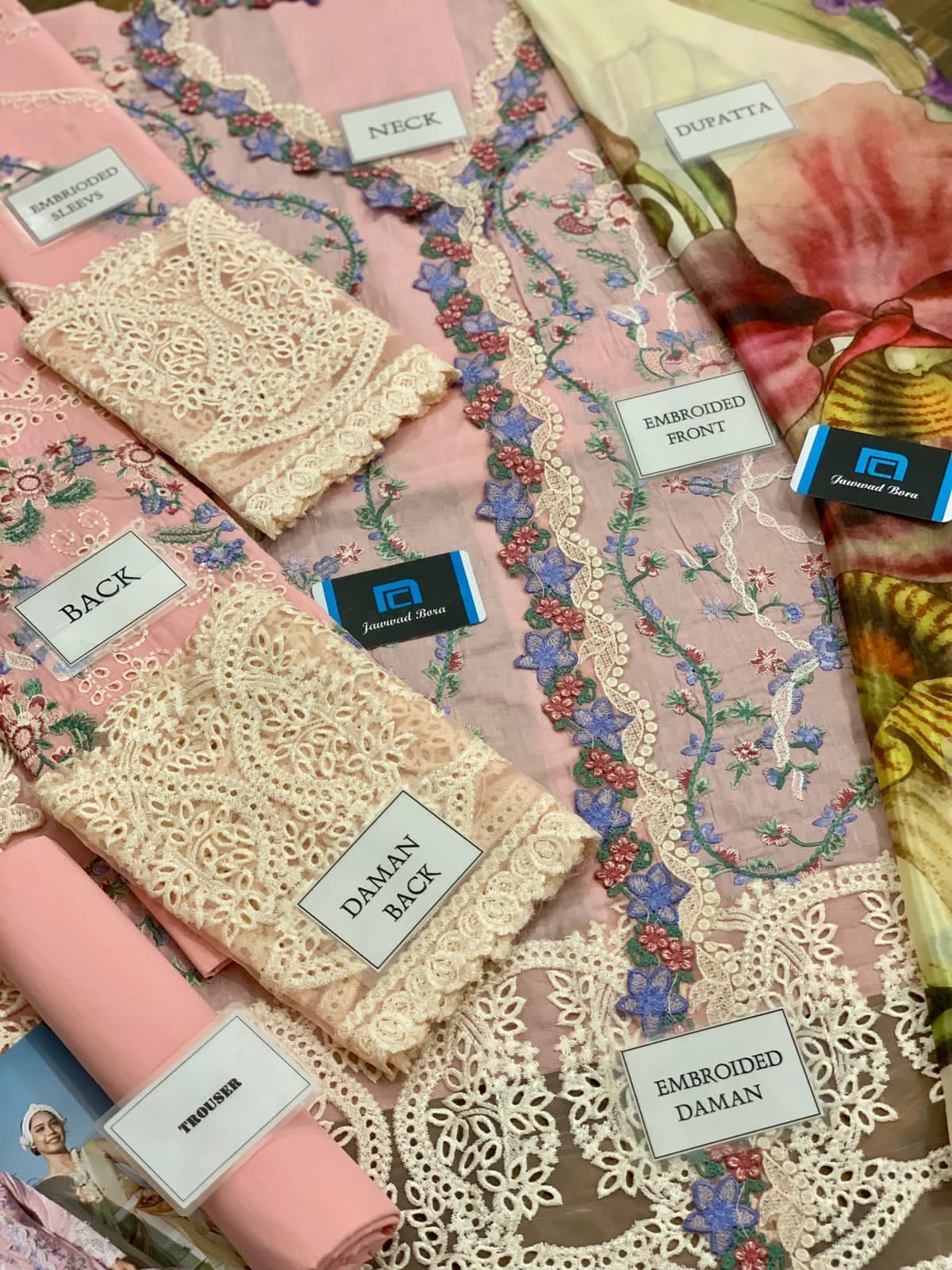 MUSHQ LAWN COLLECTION