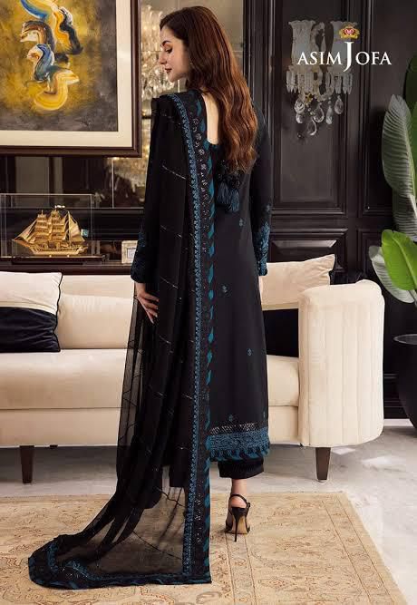 Chiifon fully heavy embroidered spengle work