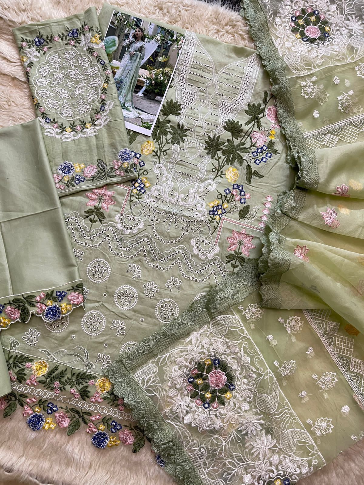 MARYAM HUSSAIN LAWN COLLECTION