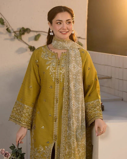 WEAR BY THE GORGEOUS PAKISTANI ACTRESS HANIA AMIR